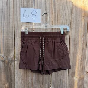 Avalanche Women's Athletic Shorts in Brown Size XS.